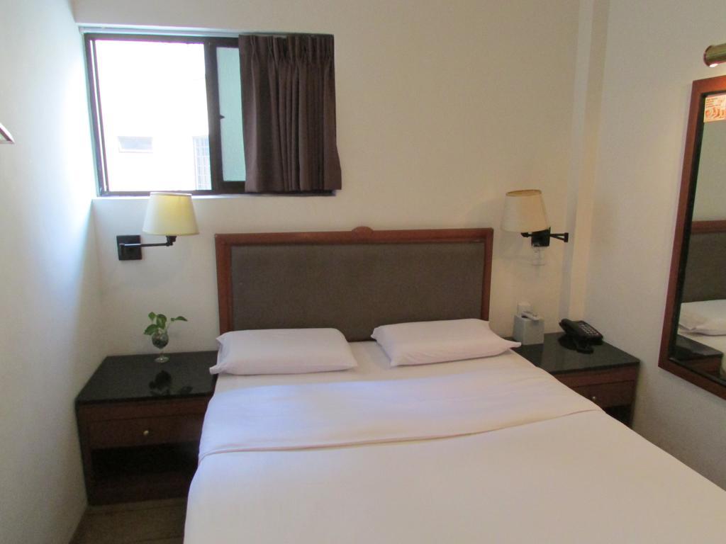 Amber Hotel Katong Singapore Ngoại thất bức ảnh