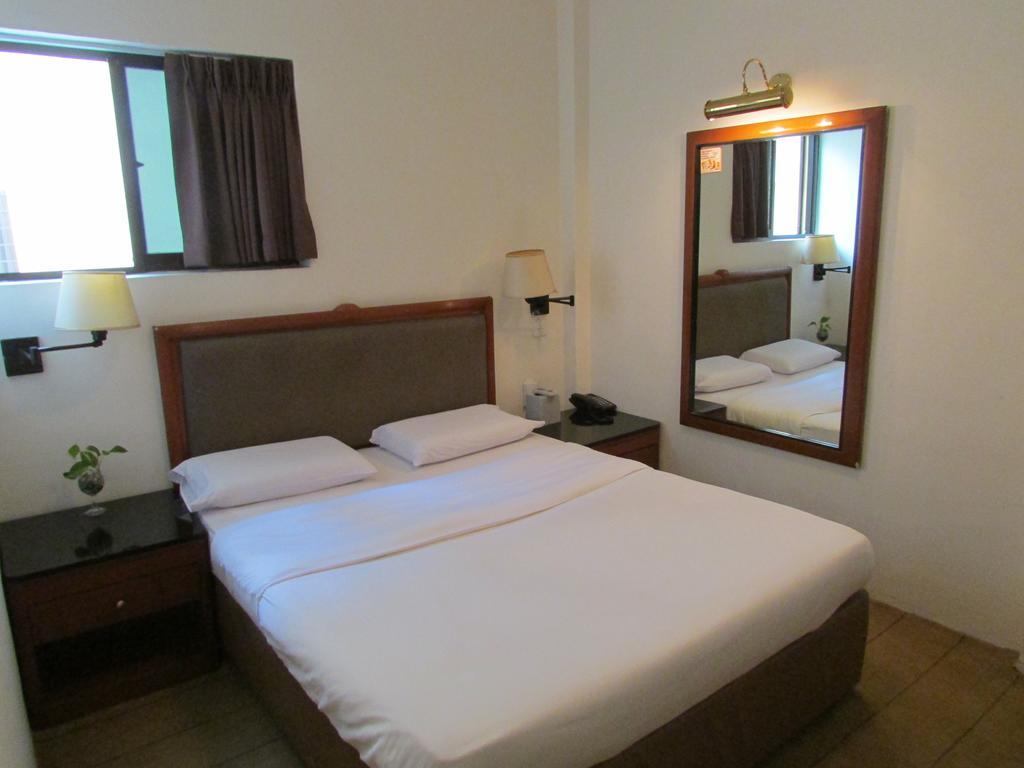 Amber Hotel Katong Singapore Ngoại thất bức ảnh